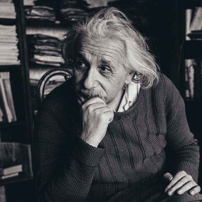 Top 30 Most Inspiring Albert Einstein Quotes of All Times